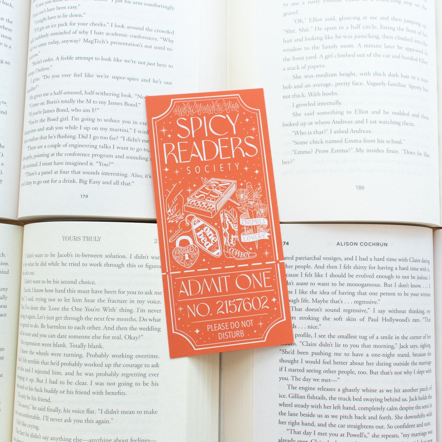 Spicy Readers Society - Oversized Bookmark