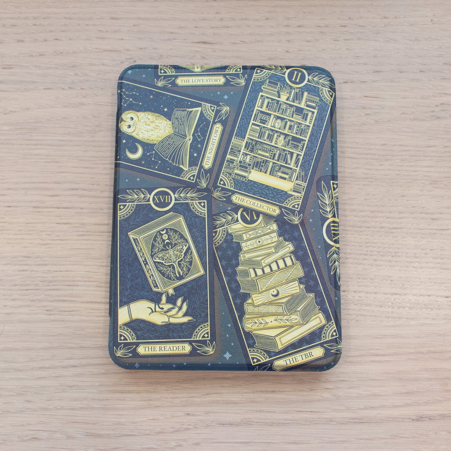 MISPRINT - Bookish Tarot Card Kindle Case