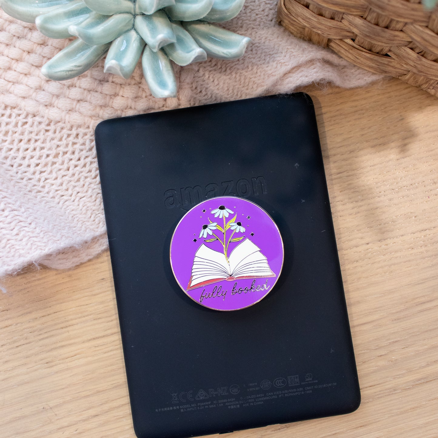 Fully Booked Phone/E-Reader Enamel Grip